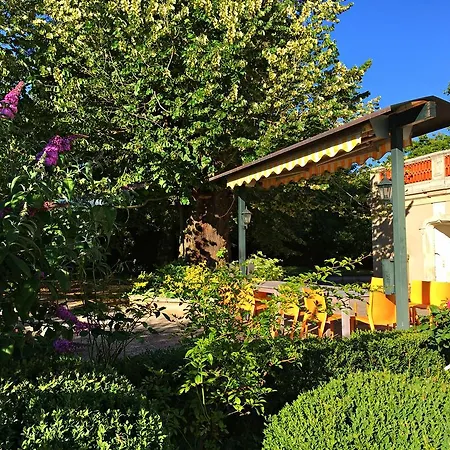 Villa Chateau L'hubertiere Near Poitiers Bouresse