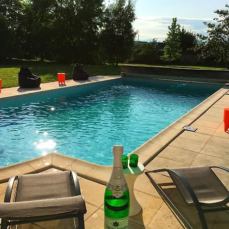 Chateau L'hubertiere Near Poitiers