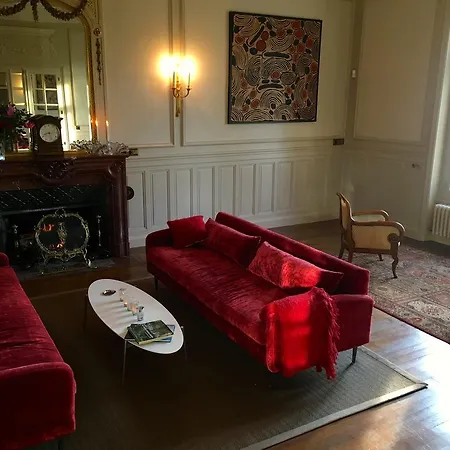 Chateau L'hubertiere Near Poitiers