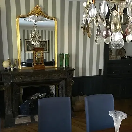 Chateau L'hubertiere Near Poitiers *